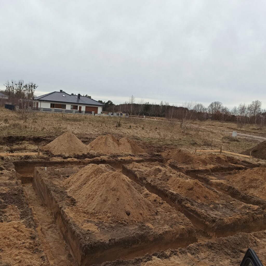 Wykop pod ławy fundamentowe Iława